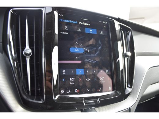 Volvo  XC60 Volvo Recharge T6 AWD Ultimate Dark |Trekhaak |CrystalWhite |Pano |LageKM! ActivLease financial lease
