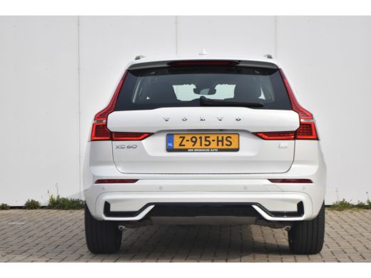 Volvo  XC60 Volvo Recharge T6 AWD Ultimate Dark |Trekhaak |CrystalWhite |Pano |LageKM! ActivLease financial lease