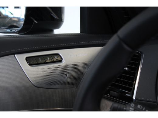 Volvo  XC90 Volvo XC90 T8 455PK Ultra Dark | Full Option | HEICO | Selected Luchtvering | B&W Audio | Gelam. ... ActivLease financial lease