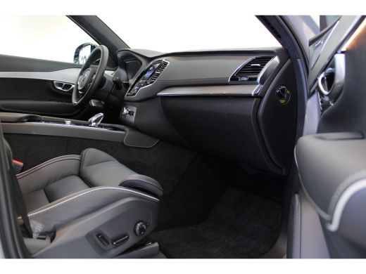 Volvo  XC90 Volvo XC90 T8 455PK Ultra Dark | Full Option | HEICO | Selected Luchtvering | B&W Audio | Gelam. ... ActivLease financial lease