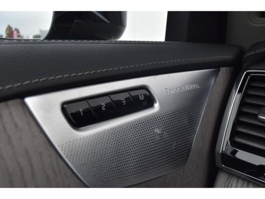 Volvo  XC90 Volvo T8 Ultimate Dark |Massage | LageKM | B&W| Panodak ActivLease financial lease