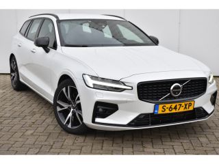 Volvo  V60 Volvo B3 Plus Dark | HarmanKardon | 360°Camera | Trekhaak