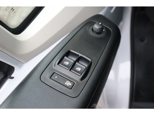 Citroën Jumper 2.2 BlueHDi 140 L3H2 3.3t | 2 zitplaatsen rechtsvoor | Airco | Airco (automatisch) ActivLease financial lease