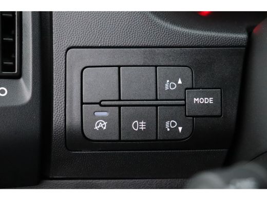 Citroën Jumper 2.2 BlueHDi 140 L3H2 3.3t | 2 zitplaatsen rechtsvoor | Airco | Airco (automatisch) ActivLease financial lease