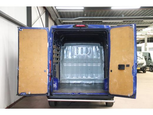 Peugeot Boxer 2.0 BlueHDI L2H2 ACHTERUITRIJCAMERA ActivLease financial lease
