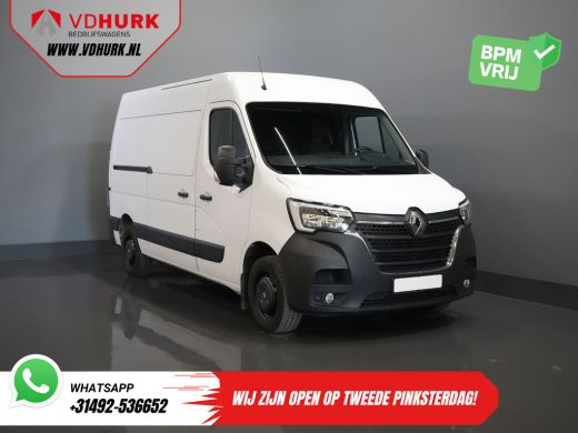 Renault Master T35 2.3 dCi 135 pk L2H2 BPM VRIJ! NL auto/ 270Gr.Deuren/ 2.5t Trekverm./ Carplay/ Navi/ PDC/ Airco Renault Master T35 2.3 dCi 135 pk L2H2 BPM VRIJ! NL auto/ 270Gr.Deuren/ 2.5t Trekverm./ Carplay/ Navi/ PDC/ Airco