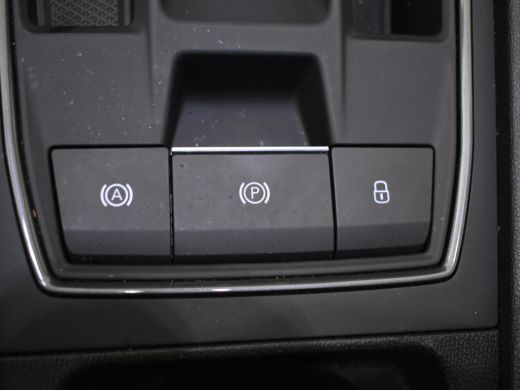 Seat Formentor 1.4 e-Hybrid VZ Performance 245pk | Adaptief cruise control | Dodehoekdetectie | Navigatie | Led ... ActivLease financial lease