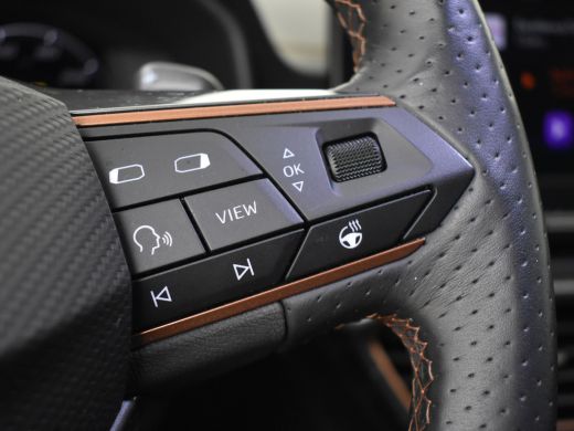 Seat Formentor 1.4 e-Hybrid VZ Performance 245pk | Adaptief cruise control | Dodehoekdetectie | Navigatie | Led ... ActivLease financial lease