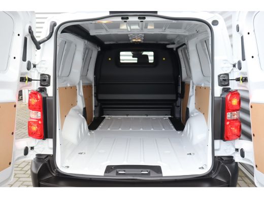 Citroën Jumpy 1.5 BlueHDI 120 S&S L3 | Achteruitrijcamera | Cruise control | Geïsoleerde comfort scheidingswand... ActivLease financial lease