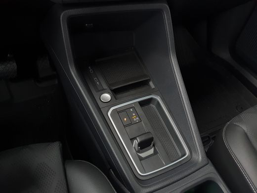 Ford Transit Connect 2.0 122PK Automaat L2 Limited Leder | 2 Schuifdeuren | Camera | Trekhaak | Achteruitrijcamera | A... ActivLease financial lease