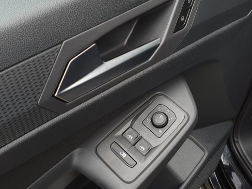 Ford Transit Connect 2.0 122PK Automaat L2 Limited Leder | 2 Schuifdeuren | Camera | Trekhaak | Achteruitrijcamera | A... ActivLease financial lease