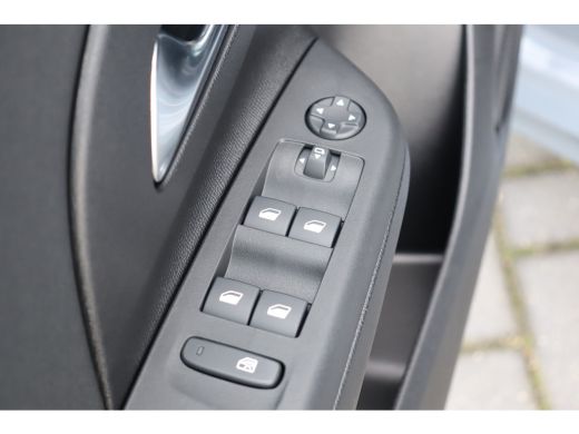 Opel Corsa 1.2 GS | Buitenspiegels elektrisch verstelbaar | Cruise control | Dak in carrosseriekleur ActivLease financial lease