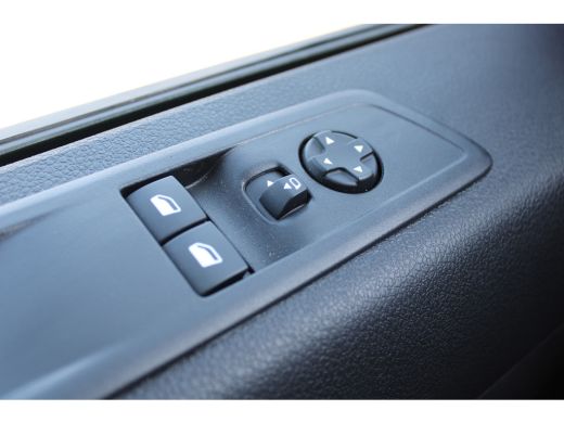 Opel Vivaro Opel 2.0 Diesel 180 S&S L2 | 2 zitplaatsen rechtsvoor | Bumpers in carrosseriekleur | Full-LED ko... ActivLease financial lease