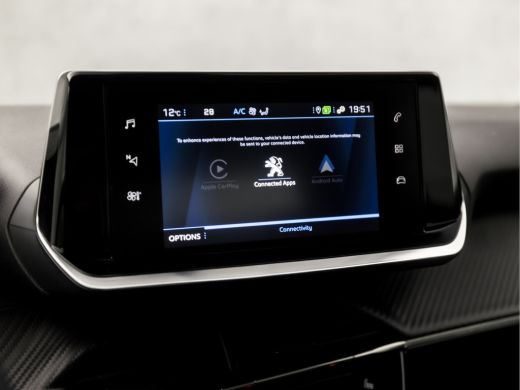 Peugeot 2008 1.2 PureTech Sport Automaat (APPLE CARPLAY, NAVIGATIE, STOELVERWARMING, 360 CAMERA, LED KOPLAMPEN... ActivLease financial lease