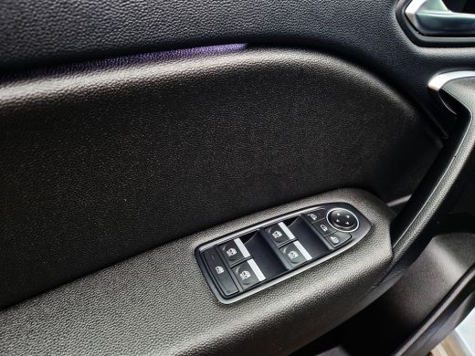 Renault Captur 1.3 TCe Intens - 140 Pk - Euro 6 - AUTOMAAT - ParkeerCamera ActivLease financial lease