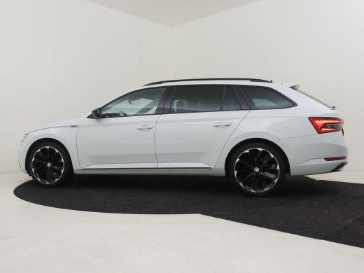 Skoda Superb Combi 1.4 TSI iV 218pk Sportline Business 1600kg trekgewicht | Adaptief cruise control | Navigati... ActivLease financial lease