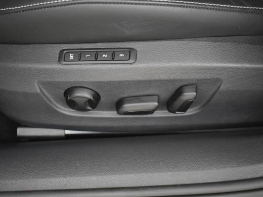 Skoda Superb Combi 1.4 TSI iV 218pk Sportline Business 1600kg trekgewicht | Adaptief cruise control | Navigati... ActivLease financial lease