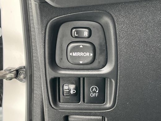 Toyota Aygo 1.0 VVT-i x-play limited | Carplay | Airco | Parkeercamera | Lederen stuurwiel | ActivLease financial lease