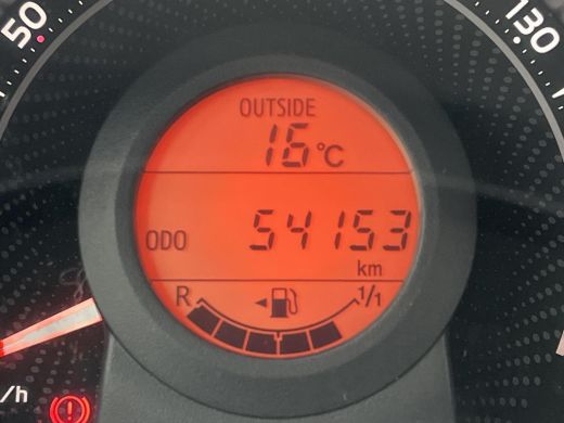 Toyota Aygo 1.0 VVT-i x-play limited | Carplay | Airco | Parkeercamera | Lederen stuurwiel | ActivLease financial lease