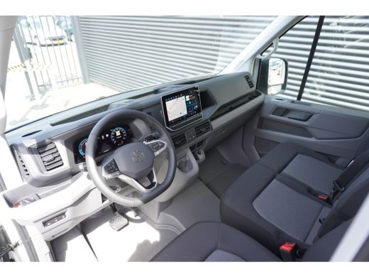 Volkswagen Crafter 30 2.0 TDI L3H3 177 PK Aut. Exclusive, LED koplampen, Adaptive cruise control, Alarm, Stuurverwar... ActivLease financial lease