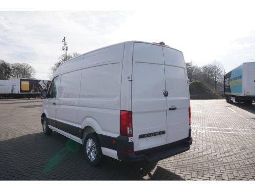 Volkswagen Crafter 30 2.0 TDI L3H3 Exclusive 30 2.0 TDI L3H3 177 PK Aut. Exclusive, LED koplampen, Adaptive cruise c... ActivLease financial lease