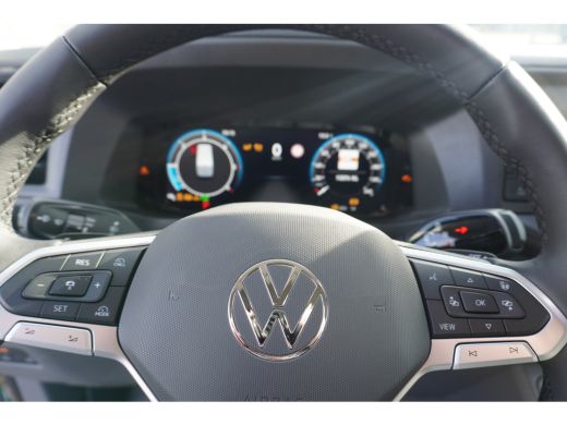 Volkswagen Crafter 30 2.0 TDI L3H3 Exclusive 30 2.0 TDI L3H3 177 PK Aut. Exclusive, LED koplampen, Adaptive cruise c... ActivLease financial lease