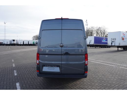 Volkswagen Crafter 35 2.0 TDI L3H3 Highline 35 2.0 TDI L3H3 177 PK Aut. Highline, Navigatie , Cruise control, Alarm,... ActivLease financial lease