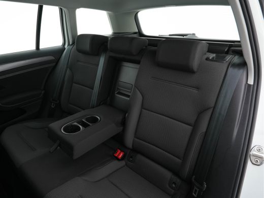 Volkswagen GOLF Variant 1.5 TGI CNG Comfortline Aut. *ADAPT.CRUISE | COMFORT-SEATS | ECC | PDC | PARKPILOT | TOWBAR | 16'... ActivLease financial lease