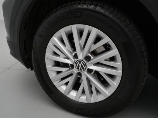 Volkswagen T-Roc 1.0 TSI Style Navi via App Pdc Acc AllSeason banden 168 ActivLease financial lease