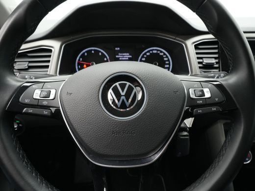 Volkswagen T-Roc 1.0 TSI Style Navi via App Pdc Acc AllSeason banden 168 ActivLease financial lease