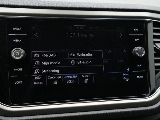 Volkswagen T-Roc 1.0 TSI Style Navi via App Pdc Acc AllSeason banden 168 ActivLease financial lease