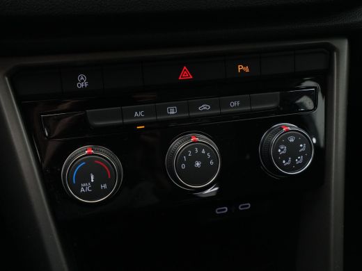 Volkswagen T-Roc 1.0 TSI Style Navi via App Pdc Acc AllSeason banden 168 ActivLease financial lease