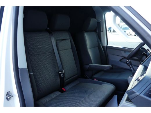 Volkswagen Transporter 110 PK | L2 | Airco | App Connect | Trekhaak | Betimmering | PDC | Cruise ActivLease financial lease