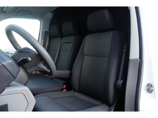 Volkswagen Transporter 110 PK | L2 | Airco | App Connect | Trekhaak | Betimmering | PDC | Cruise ActivLease financial lease