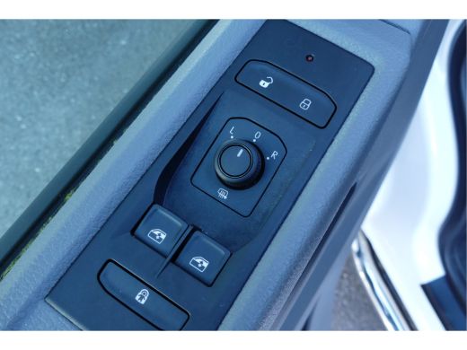 Volkswagen Transporter 110 PK | L2 | Airco | App Connect | Trekhaak | Betimmering | PDC | Cruise ActivLease financial lease