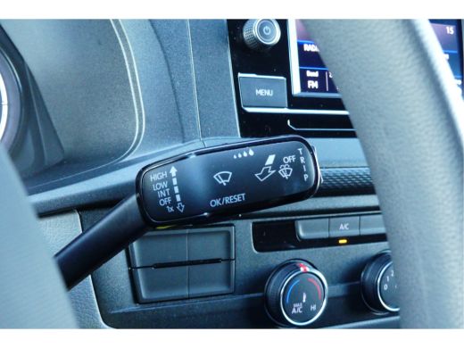Volkswagen Transporter 110 PK | L2 | Airco | App Connect | Trekhaak | Betimmering | PDC | Cruise ActivLease financial lease