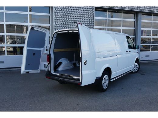 Volkswagen Transporter 110 PK | L2 | Airco | App Connect | Trekhaak | Betimmering | PDC | Cruise ActivLease financial lease