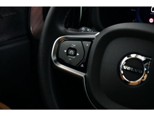 Volvo  XC60 Volvo T6 Ultimate Dark | Luchtvering | 360° Camera | Harman/Kardon | Massage & Ventilatie | Head-... ActivLease financial lease