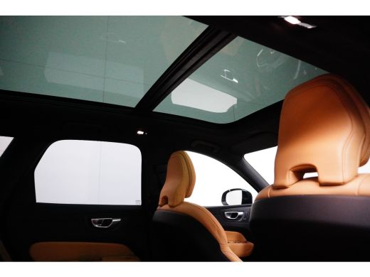 Volvo  XC60 Volvo T6 Ultimate Dark | Luchtvering | 360° Camera | Harman/Kardon | Massage & Ventilatie | Head-... ActivLease financial lease