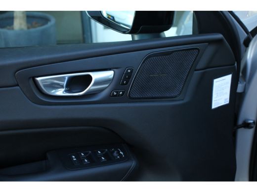 Volvo  XC60 T6 AWD Ultimate Dark | Adaptive Cruise | Head-up display | Harman/Kardon | 360° Camera | Panorama... ActivLease financial lease
