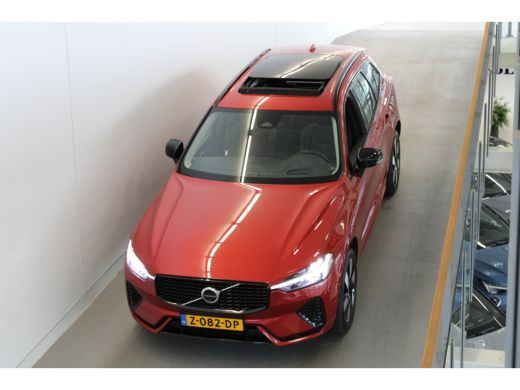 Volvo  XC60 Volvo T6 350PK Ultimate Dark | Trekhaak | 360° Camera | HUD | Keyless | Panoramadak ActivLease financial lease