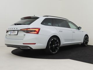 Skoda Superb Combi 1.4 TSI iV 218pk Sportline Business 1600kg trekgewicht | Adaptief cruise control | Navigati...