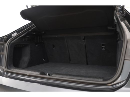 Audi A3 Sportback 30 TFSI Pro Line Schuifdak, Navigatie, Virtual, Trekhaak, Leer ActivLease financial lease