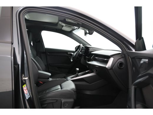 Audi A3 Sportback 30 TFSI Pro Line Schuifdak, Navigatie, Virtual, Trekhaak, Leer ActivLease financial lease