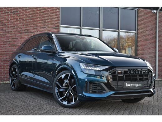 Audi Q8 55 TFSI e quattro S-Line S-zetels Pano Trekhaak B&O ACC Softclose ActivLease financial lease