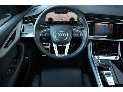 Audi Q8 55 TFSI e quattro S-Line S-zetels Pano Trekhaak B&O ACC Softclose ActivLease financial lease
