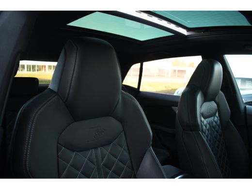 Audi Q8 55 TFSI e quattro S-Line S-zetels Pano Trekhaak B&O ACC Softclose ActivLease financial lease
