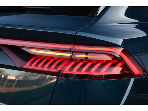 Audi Q8 55 TFSI e quattro S-Line S-zetels Pano Trekhaak B&O ACC Softclose ActivLease financial lease