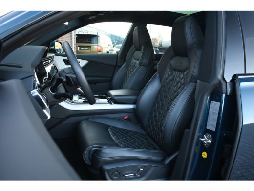 Audi Q8 55 TFSI e quattro S-Line S-zetels Pano Trekhaak B&O ACC Softclose ActivLease financial lease