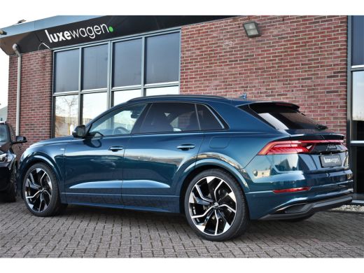 Audi Q8 55 TFSI e quattro S-Line S-zetels Pano Trekhaak B&O ACC Softclose ActivLease financial lease